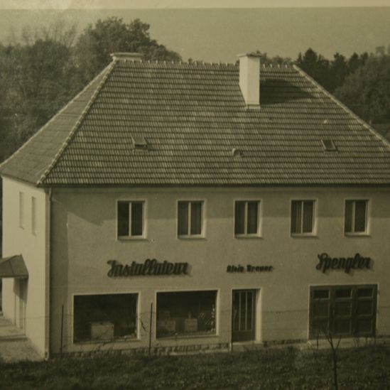 Altes Gebäude aus dem Jahr 1950